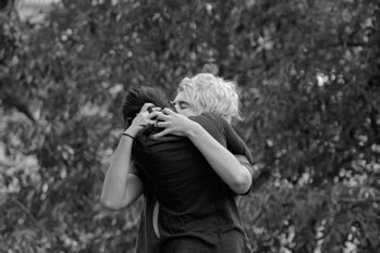 Embrace, Gerona