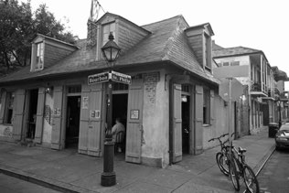 Lafittes bar