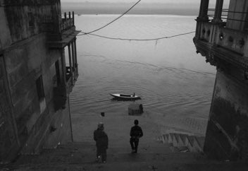 Descending at the ghats, Varanasi